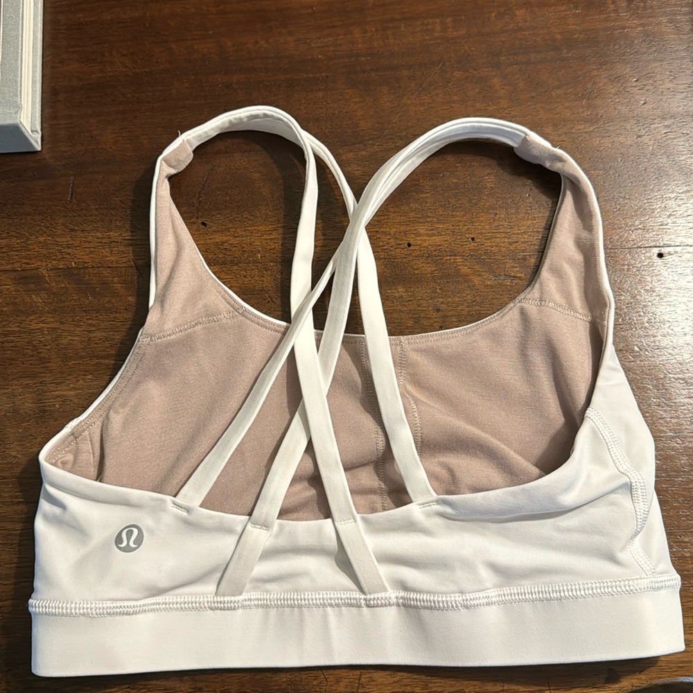 Lululemon sports bra size 4